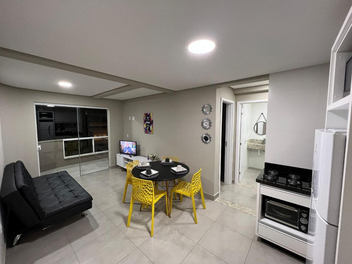 Апартаменты Residencial Tia Dilma Бомбиньяс Экстерьер фото