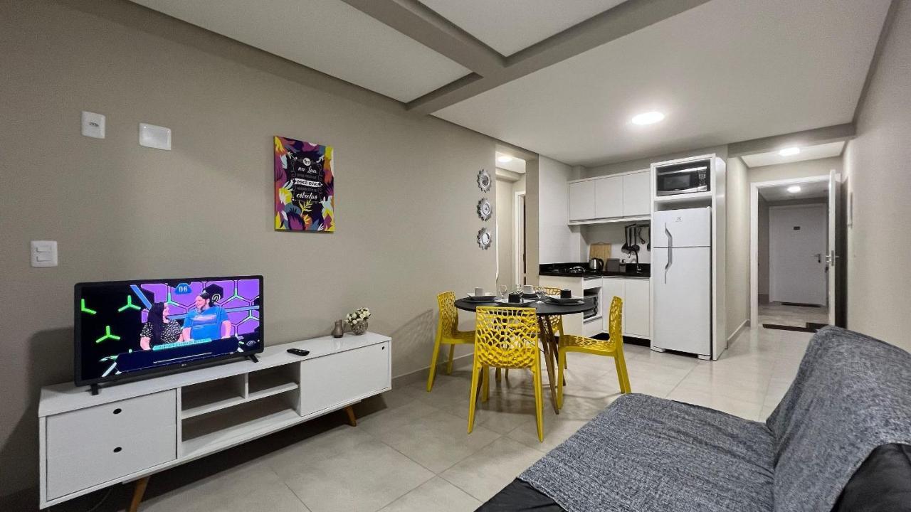 Апартаменты Residencial Tia Dilma Бомбиньяс Экстерьер фото
