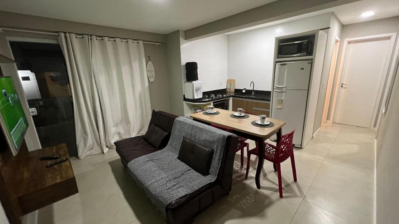 Апартаменты Residencial Tia Dilma Бомбиньяс Экстерьер фото