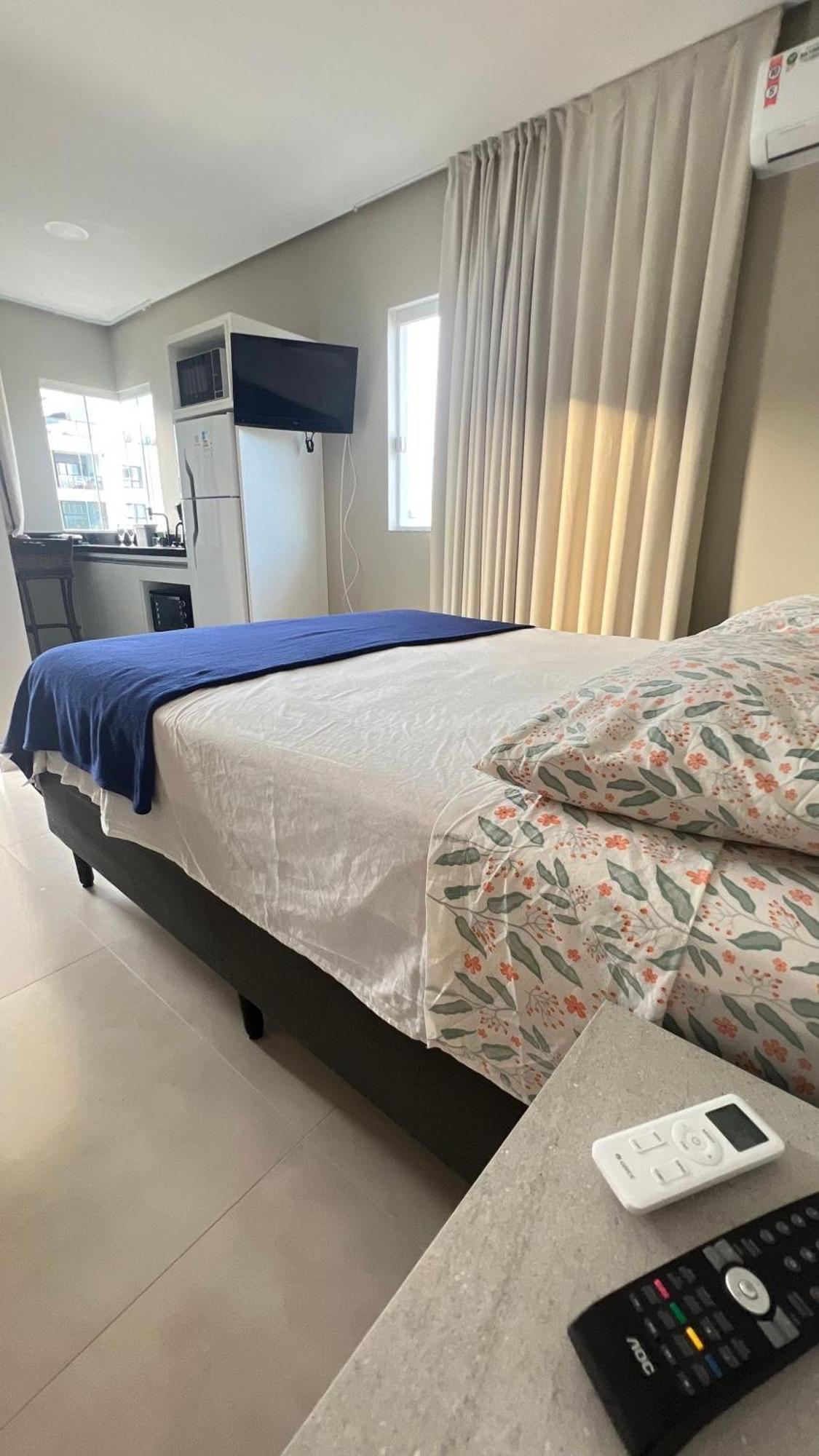 Апартаменты Residencial Tia Dilma Бомбиньяс Экстерьер фото