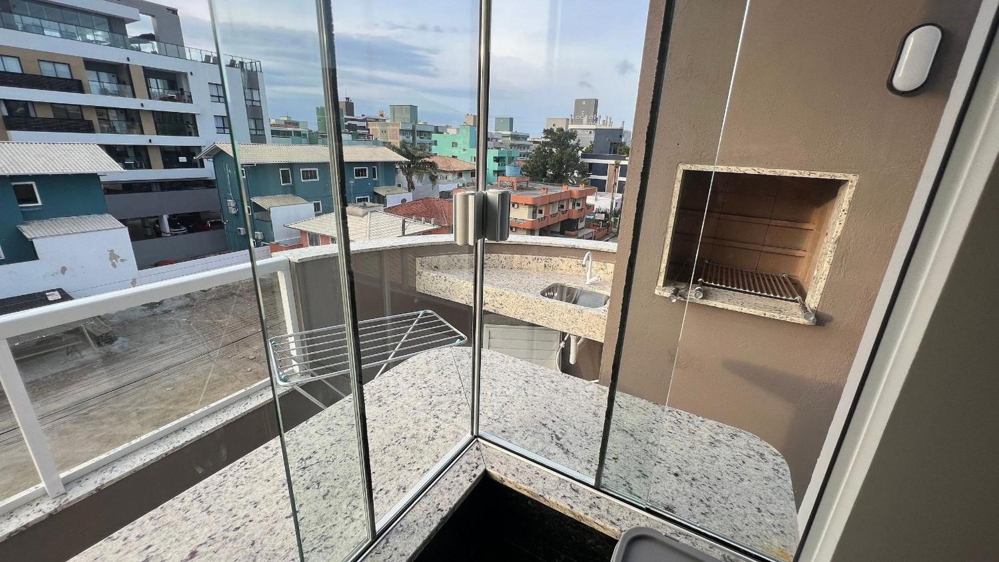 Апартаменты Residencial Tia Dilma Бомбиньяс Экстерьер фото