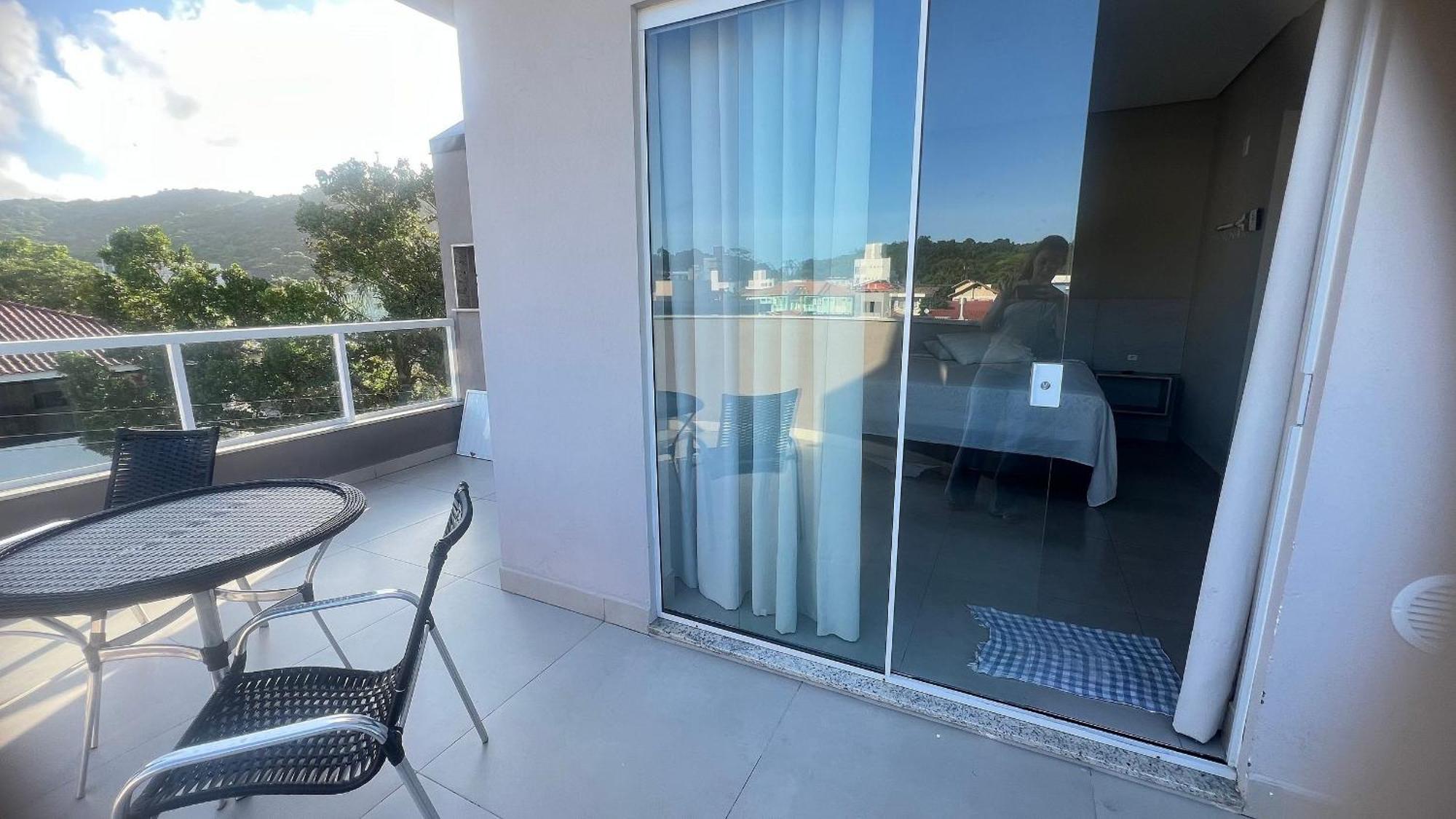 Апартаменты Residencial Tia Dilma Бомбиньяс Экстерьер фото