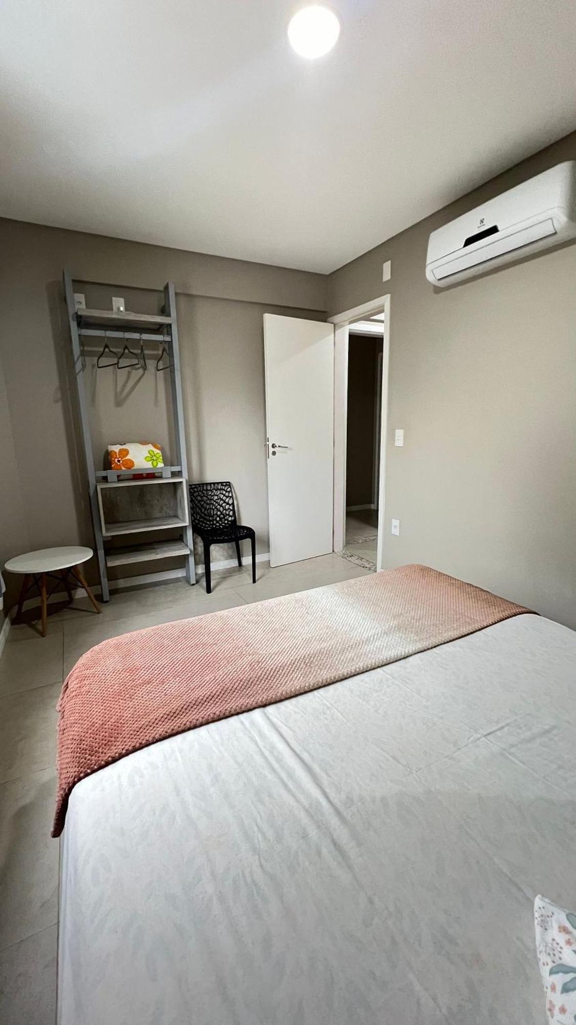 Апартаменты Residencial Tia Dilma Бомбиньяс Экстерьер фото